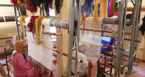 Les femmes amazighes travaillent à Ouarzazate pour maintenir en vie leurs traditions