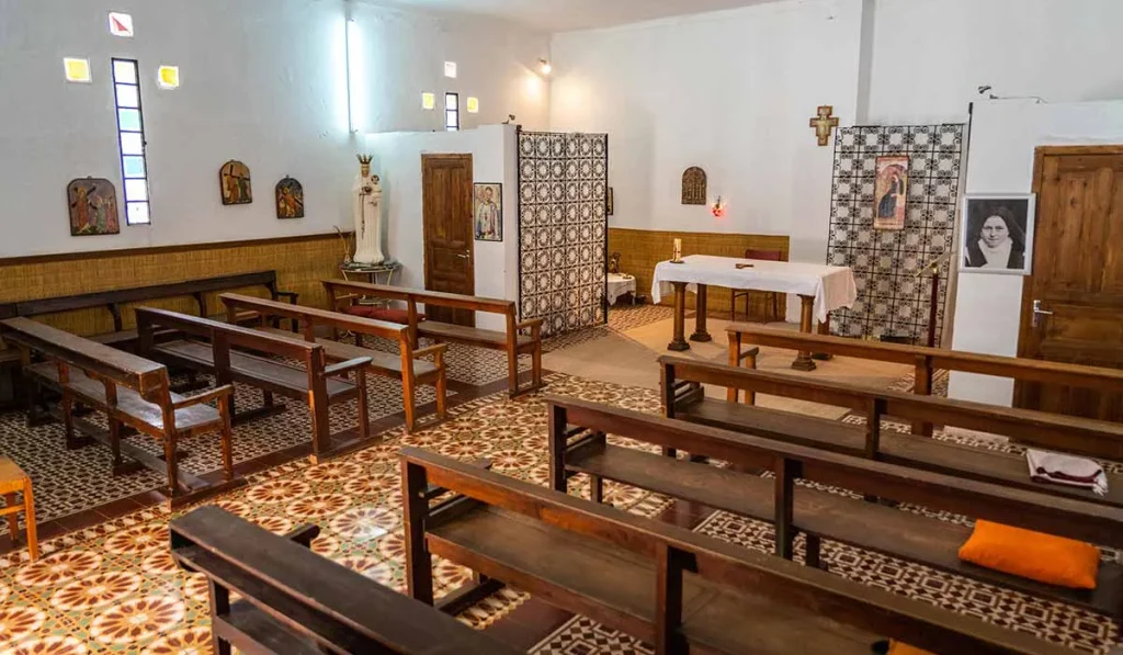 L'intérieur de l'église Sainte Thérèse - Ouarzazate