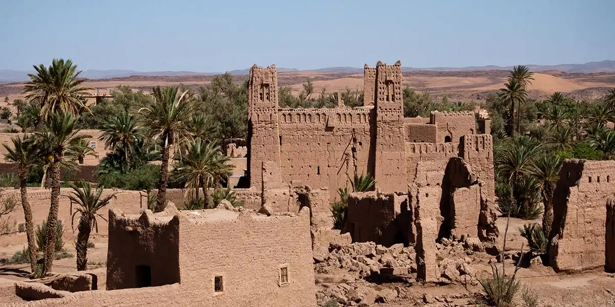 Habitat à l'abandon dans l'oasis de Skoura