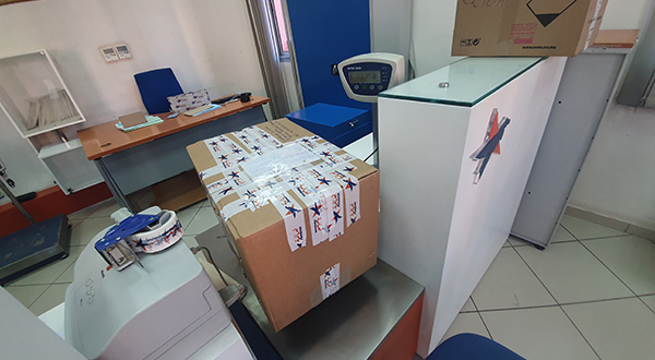 Colis à la Poste d'Ouarzazate