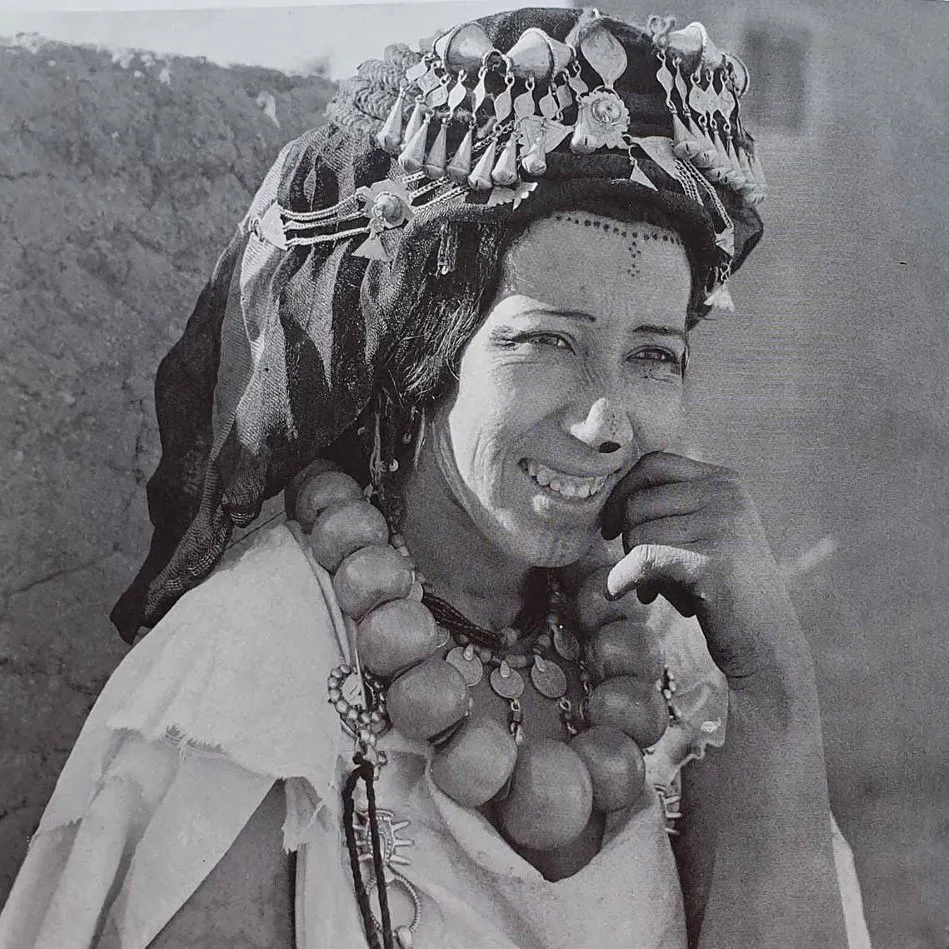 Une femme des Aït Bou Iknifen (Bas-Dadès / Bas-Todgha)