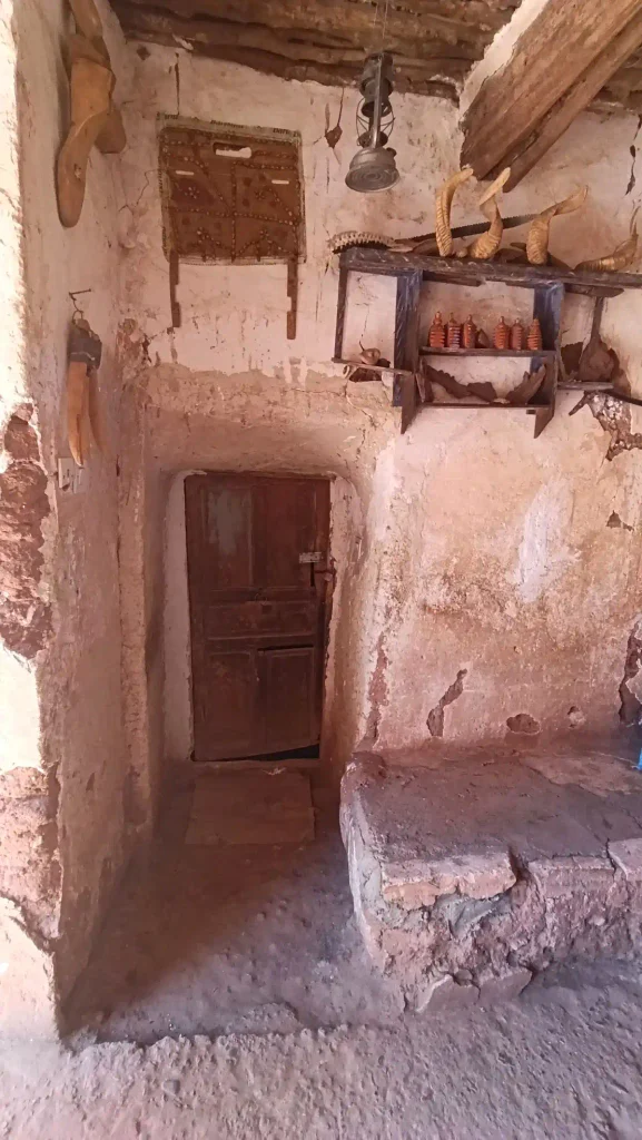 Porte du probable atelier de Majorelle à Amniter.