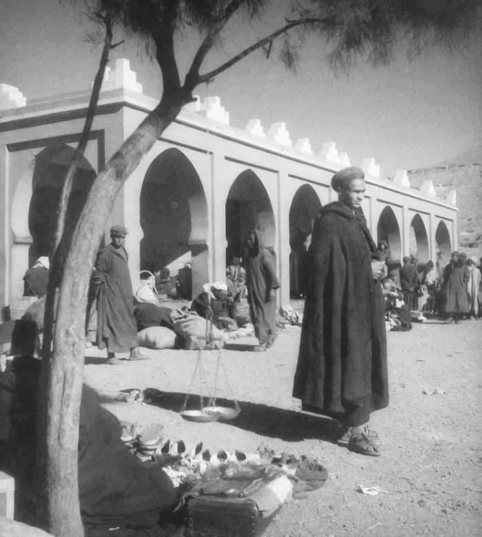 Imini mining village — La Kissaria