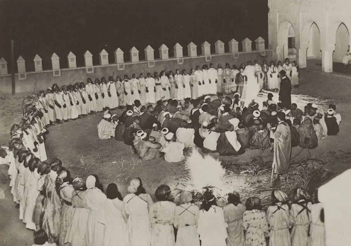 Ahwach at Tifoultoute – Source: ouarzazate-1928-1956.fr