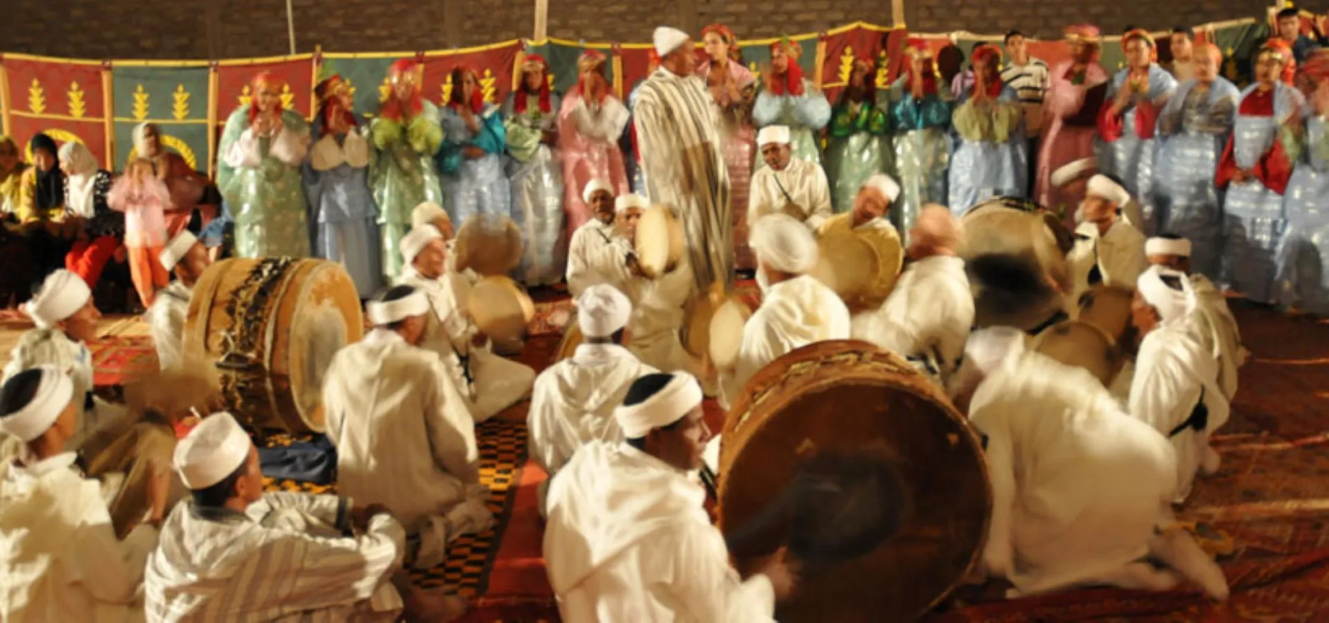 Ahwach : traditions, mémoire et société